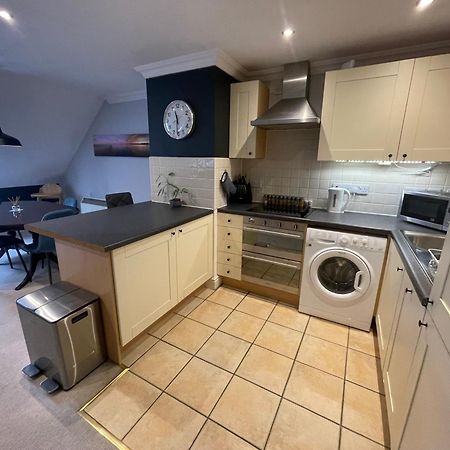 Modern Loft Retreat In The Heart Of Nailsworth Apartment ภายนอก รูปภาพ
